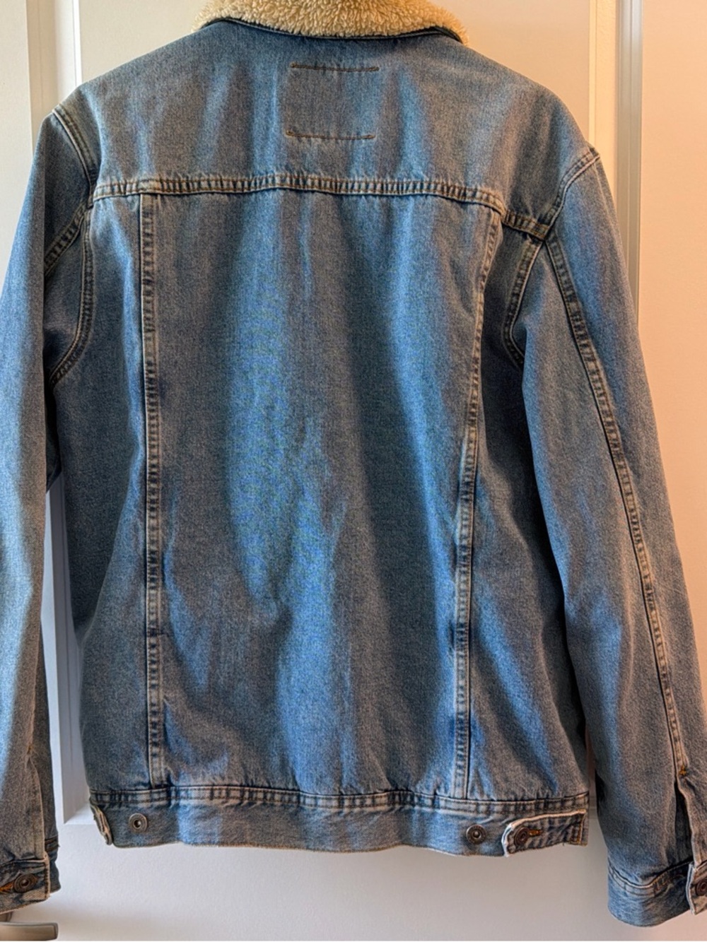 Zara Light Blue Denim Jacket with Cream Sherpa Collar - Picture 2 of 3